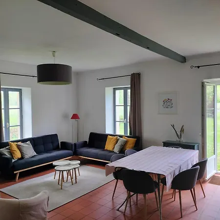Maison De Pierre 4 A 6 Personnes Lempaut