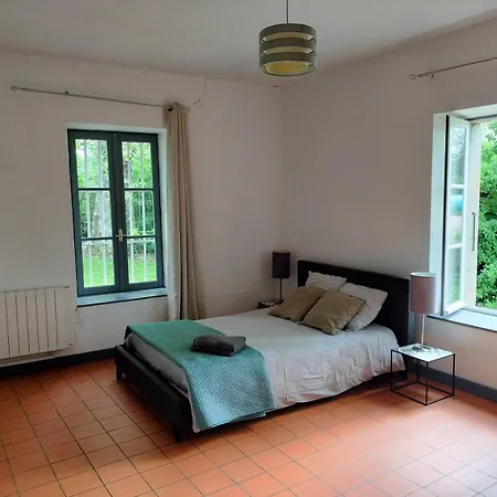 Maison De Pierre 4 A 6 Personnes *