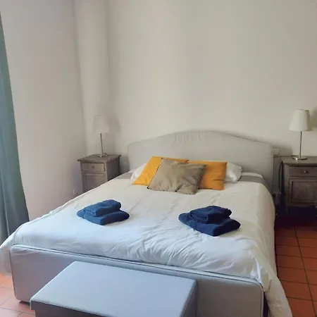 Maison De Pierre 4 à 6 Personnes Lempaut