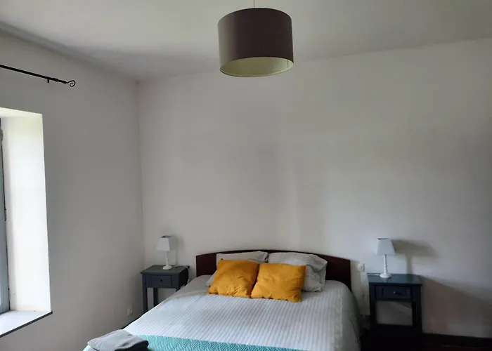 Maison De Pierre 4 A 6 Personnes